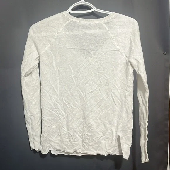 GAP Top - Picture 5 of 5